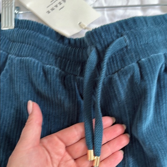 Sézane High Waist Blue Shorts Relaxed Fit - Picture 4 of 8